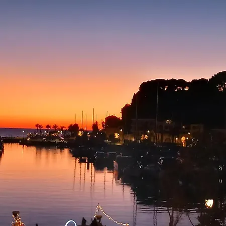 Pied A Terre, Sejour Idyllique Face A La Classe 2 Etoiles 公寓 *