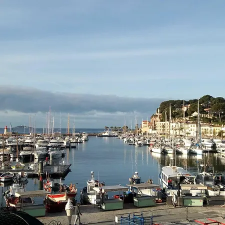 Pied A Terre, Sejour Idyllique Face A La Classe 2 Etoiles Apartman